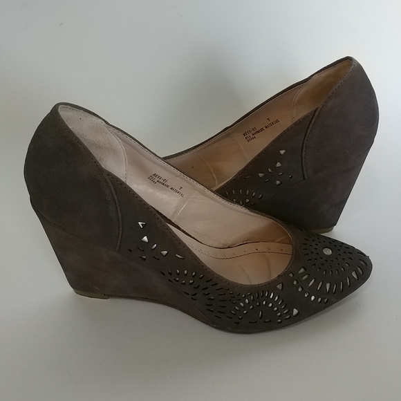 SOLD - Picture 1 of 10